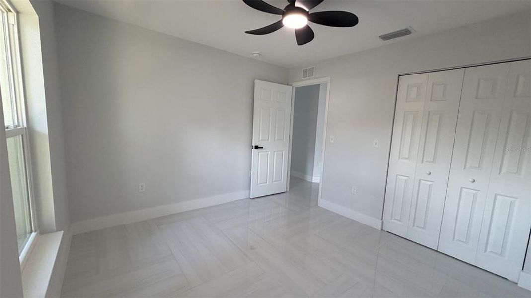 Spacious, unfurnished interior of a new home in , Palmetto (Image 23).