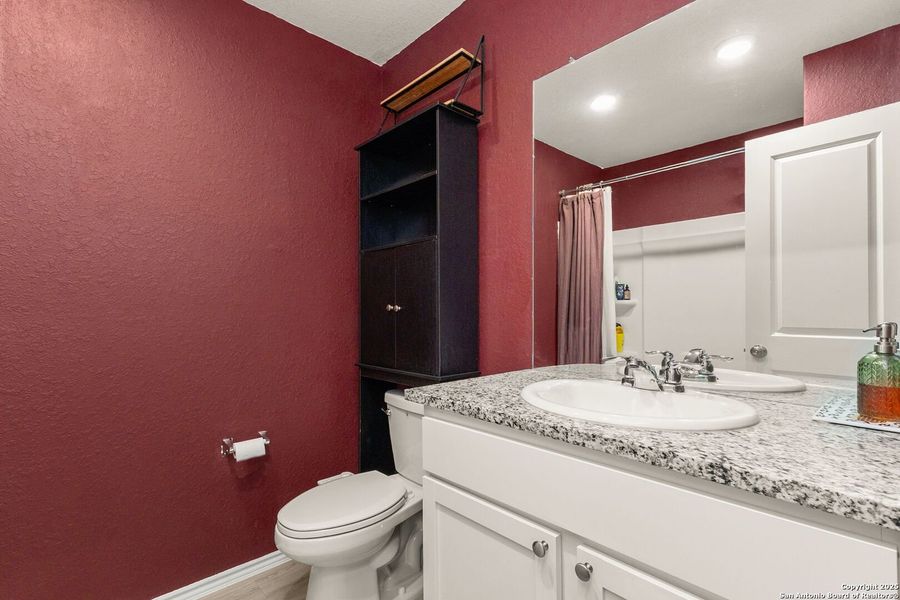 Furnished interior view inside a new home in Vista Point, San Antonio (Image 17). Furnished interior view inside a new home in Vista Point, San Antonio (Image 17).