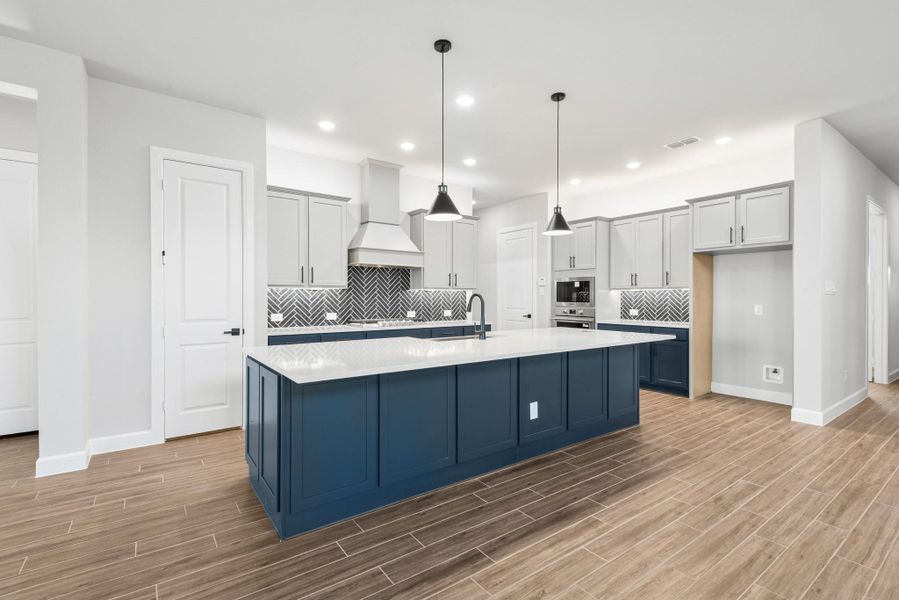 Furnished interior view inside a new home in Riceland 60’ Homesites, Mont Belvieu (Image 5). Furnished interior view inside a new home in Riceland 60’ Homesites, Mont Belvieu (Image 5).