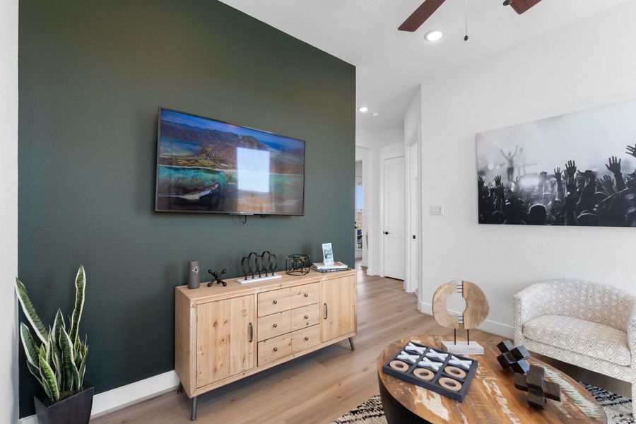 Furnished interior view inside a new home in Sienna, Missouri City (Image 6).