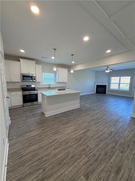 Spacious, unfurnished interior of a new home in , Hampton (Image 14).