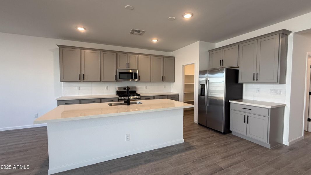 011 - Kitchen 011 - Kitchen