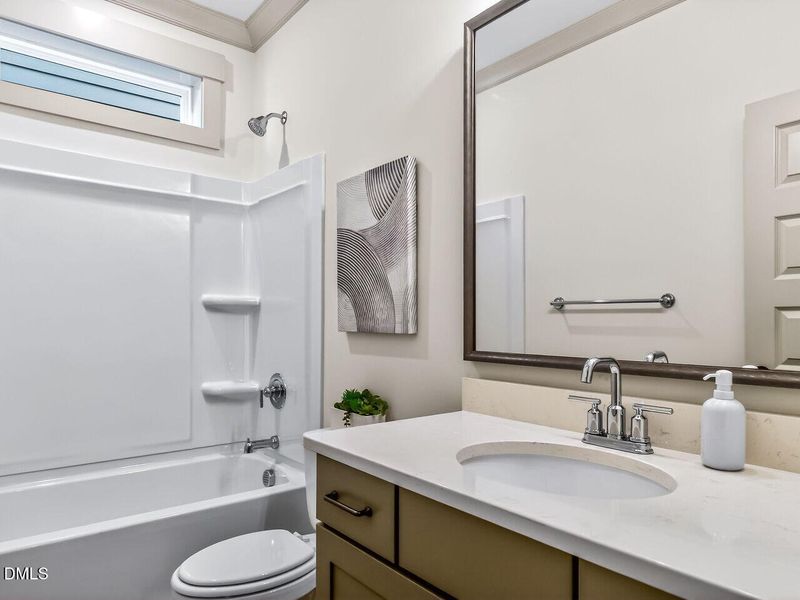 018-1280x960-bathroom