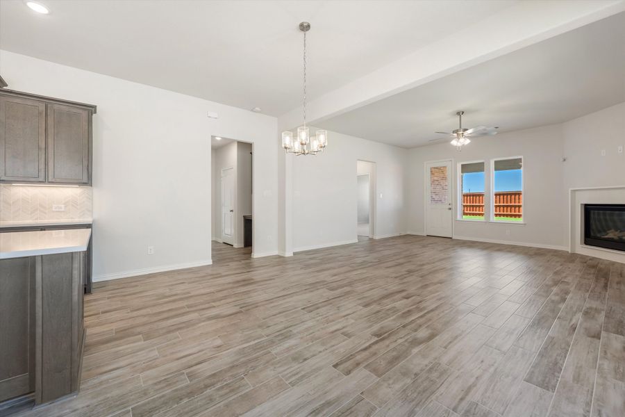 Spacious, unfurnished interior of a new home in Morningstar, Aledo (Image 18).