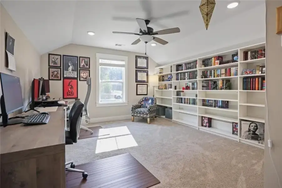 Furnished interior view inside a new home in , Dallas (Image 21).