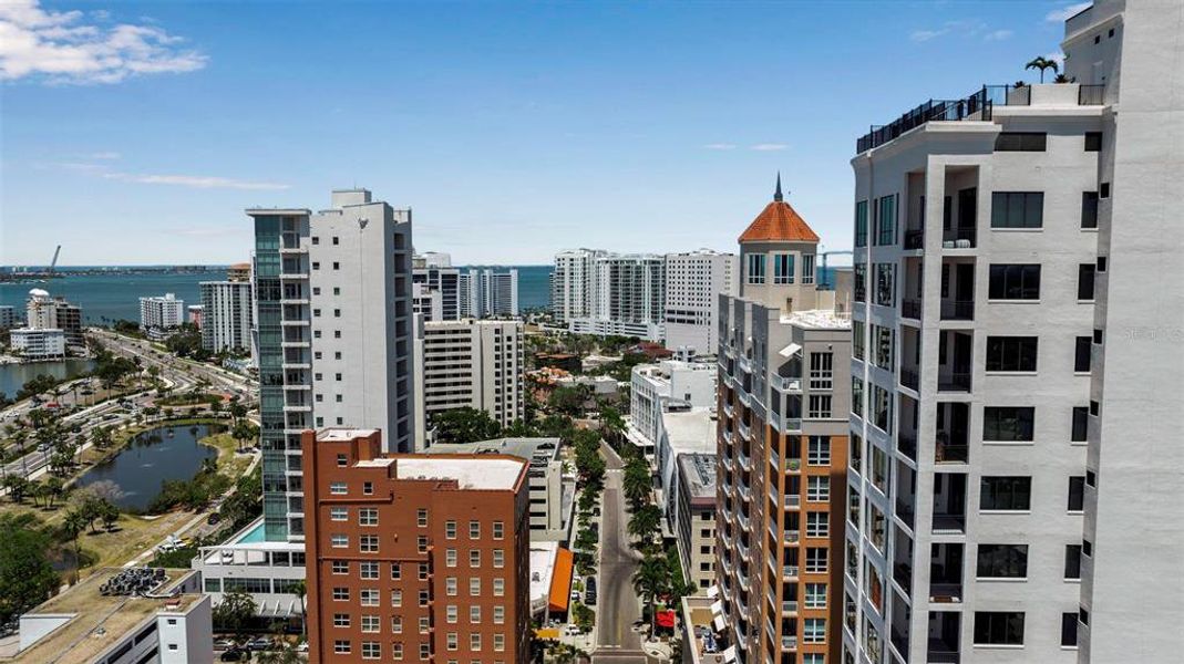 Condo located in Sarasota, FL showcasing its design and architecture (Image 34). Condo located in Sarasota, FL showcasing its design and architecture (Image 34).