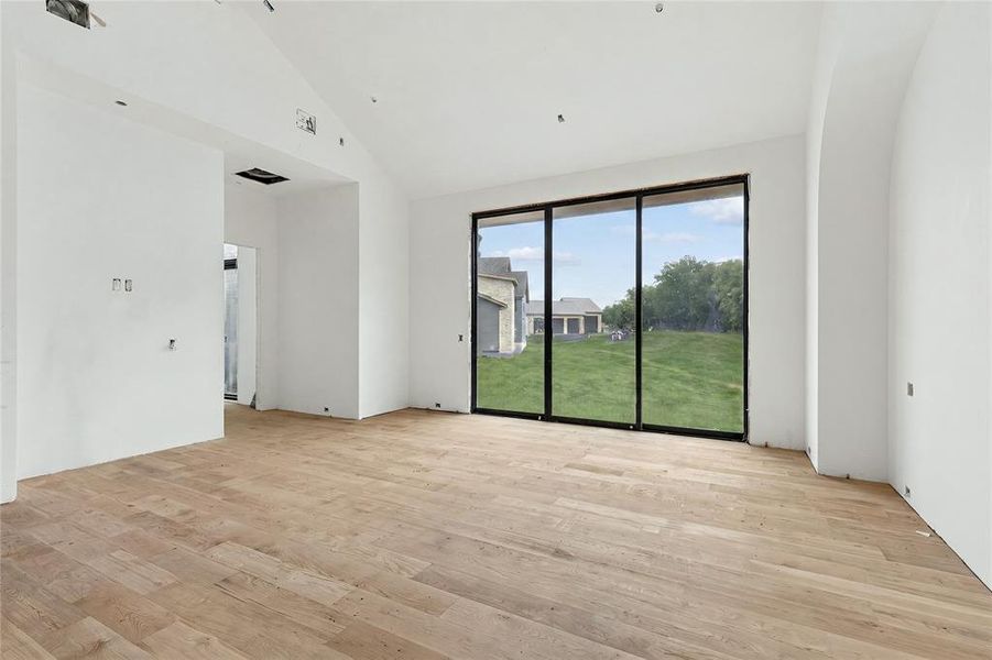 Spacious, unfurnished interior of a new home in , Fairview (Image 9).