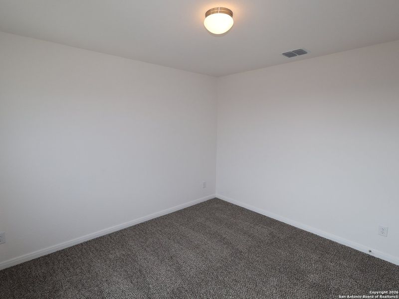 Spacious, unfurnished interior of a new home in Greenspoint Heights, Seguin (Image 33).