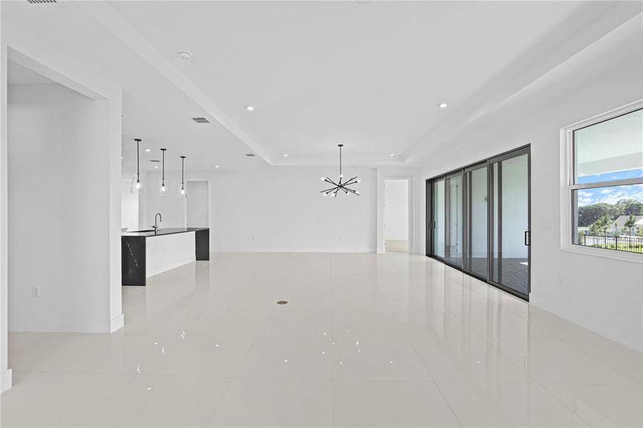 Spacious, unfurnished interior of a new home in Cresswind at Hammock Oaks, Lady Lake (Image 22). Spacious, unfurnished interior of a new home in Cresswind at Hammock Oaks, Lady Lake (Image 22).