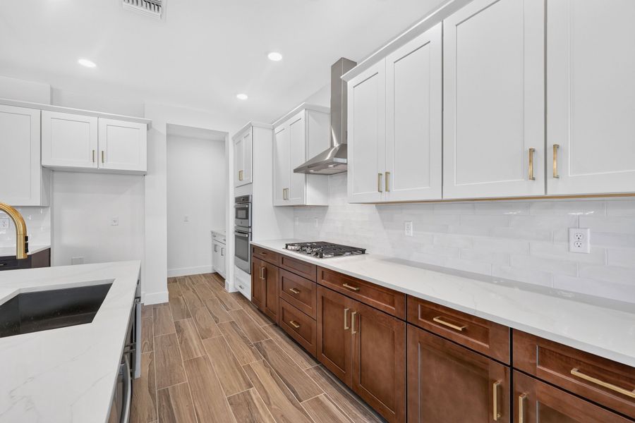 Representative furnished interior of a home built from the Jupiter by William Ryan Homes in Tamarack at Two Rivers, Zephyrhills (Image 8).