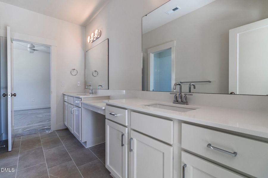 1529_SALEM CHURCH_INTERIOR_47