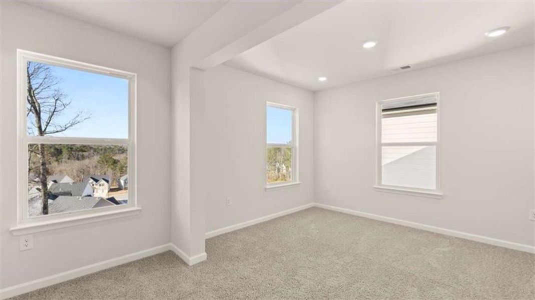 Spacious, unfurnished interior of a new home in Water Oak Estates, Lawrenceville (Image 25). Spacious, unfurnished interior of a new home in Water Oak Estates, Lawrenceville (Image 25).