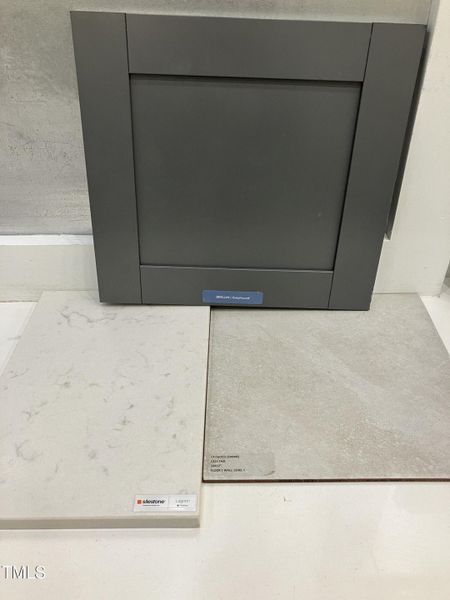 421 WR FM - Laundry Photo 421 WR FM - Laundry Photo