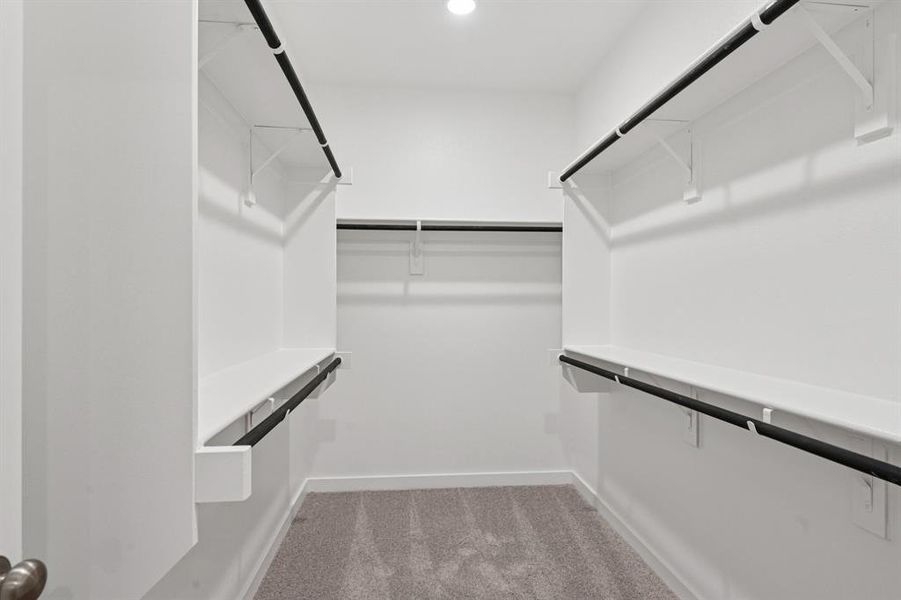 Spacious, unfurnished interior of a new home in Summerwood Estates, Red Oak (Image 19).