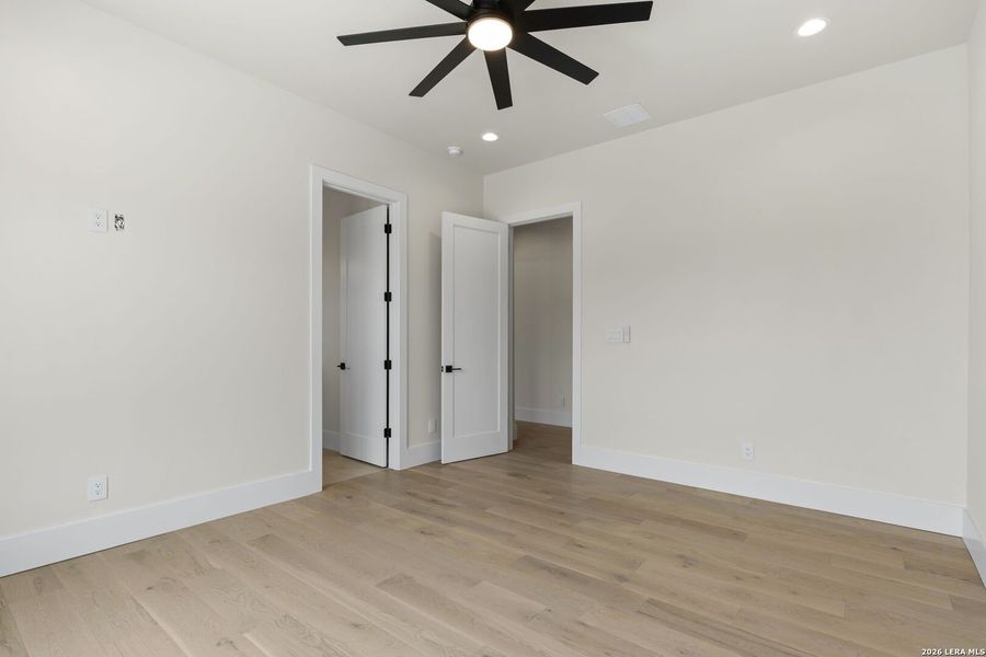 Spacious, unfurnished interior of a new home in , San Antonio (Image 58).