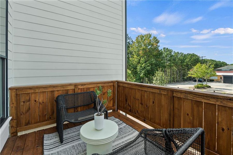 Exterior details and patio area of a home in IveyBrooke, Alpharetta (Image 22). Exterior details and patio area of a home in IveyBrooke, Alpharetta (Image 22).