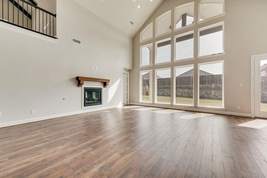 Spacious, unfurnished interior of a new home in Monterra, Fate (Image 20).