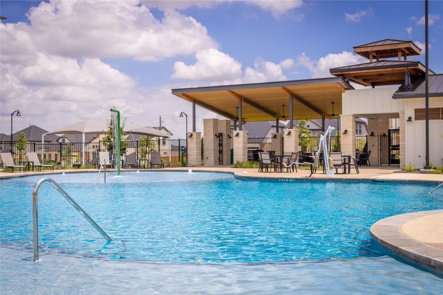 Community amenities in Cascades at Onion Creek, Austin (Image 16).