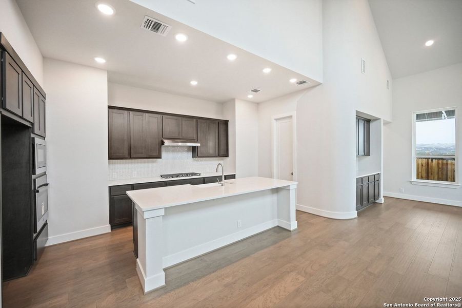 Furnished interior view inside a new home in Homestead, Schertz (Image 7).