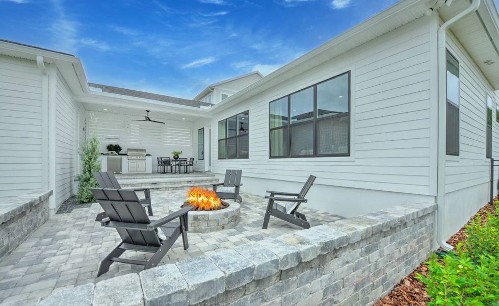 Exterior details and patio area of a home in Oakmont, Gainesville (Image 2). Exterior details and patio area of a home in Oakmont, Gainesville (Image 2).