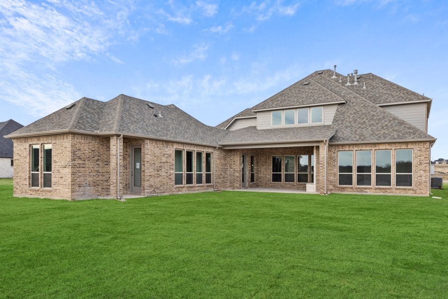 Representative exterior details of a home built from the Riverdale by Windsor Homes in Ridge Pointe Estates, McLendon-Chisholm (Image 25).