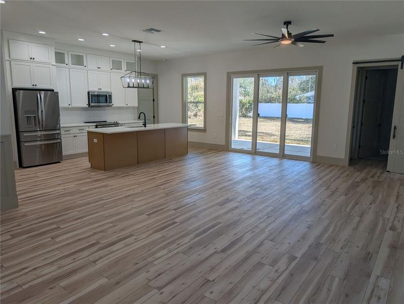 Spacious, unfurnished interior of a new home in , Ocala (Image 40).