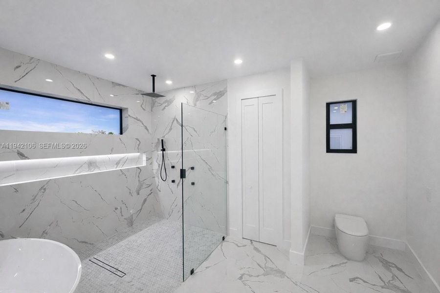 Furnished interior view inside a new home in , Cape Coral (Image 5).