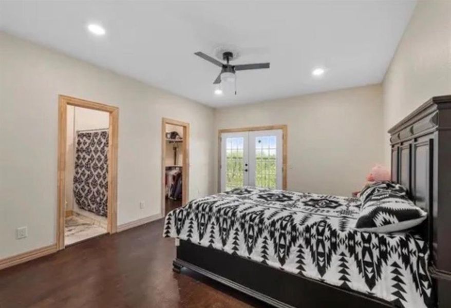 Furnished interior view inside a new home in , Navarro (Image 6).