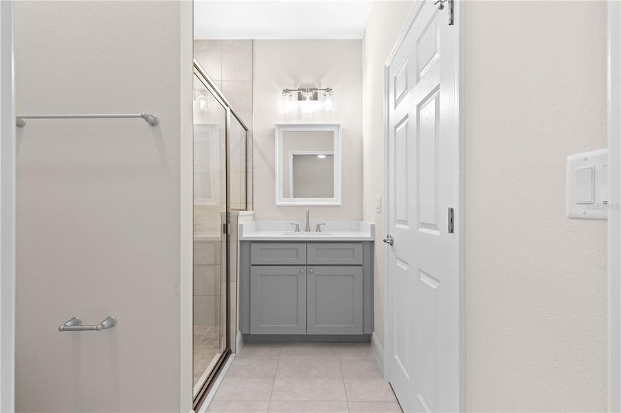 ENSUITE FULL BATHROOM- HALLWAY LINEN CLOSET