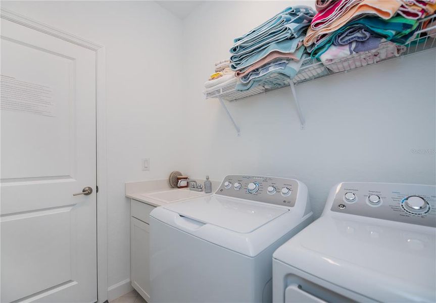 Furnished interior view inside a new home in , Englewood (Image 33).