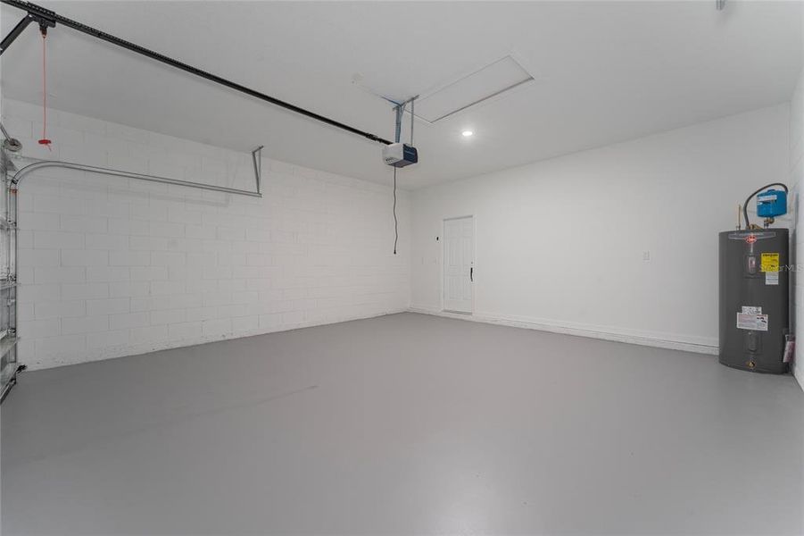 Spacious, unfurnished interior of a new home in , Citrus Springs (Image 23). Spacious, unfurnished interior of a new home in , Citrus Springs (Image 23).