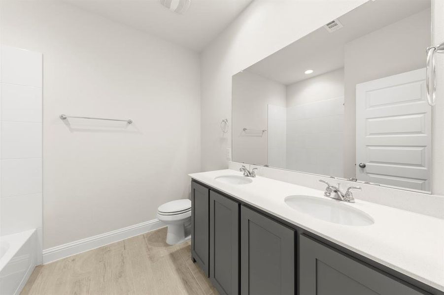 05. 3017 Rembrandt - 2ND Bath