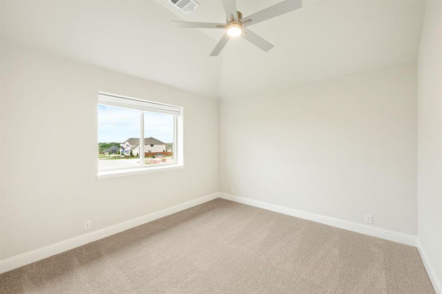 Spacious, unfurnished interior of a new home in Ridgepoint, Midlothian (Image 25).