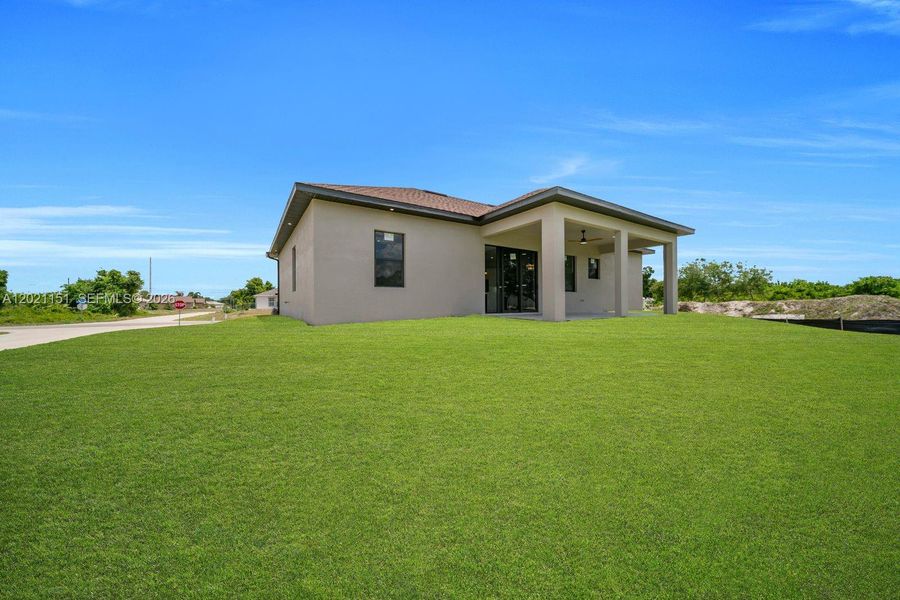 Exterior details and patio area of a home in , Lehigh Acres (Image 23).