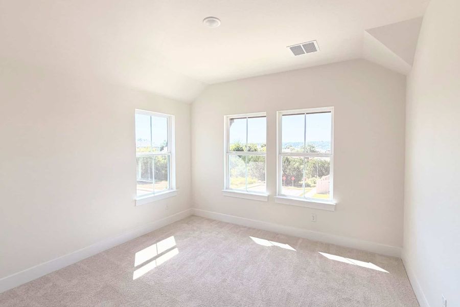 Spacious, unfurnished interior of a new home in Bluffview Reserve, Leander (Image 19). Spacious, unfurnished interior of a new home in Bluffview Reserve, Leander (Image 19).