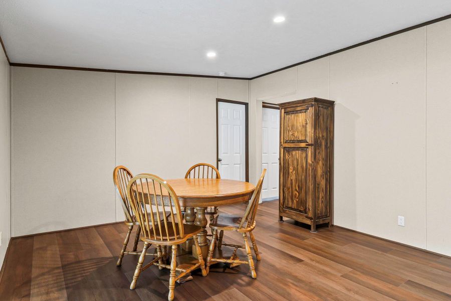 Furnished interior view inside a new home in , Livingston (Image 13).