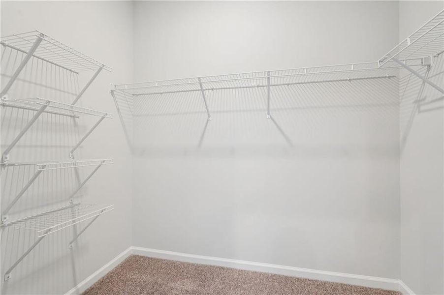 Spacious, unfurnished interior of a new home in Byers Park, Alpharetta (Image 52).