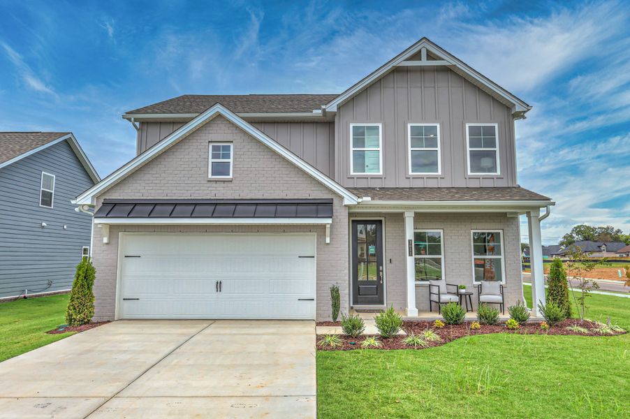 *Elevation H. Photo of example Model Home, selections and finishes may vary. *Elevation H. Photo of example Model Home, selections and finishes may vary.