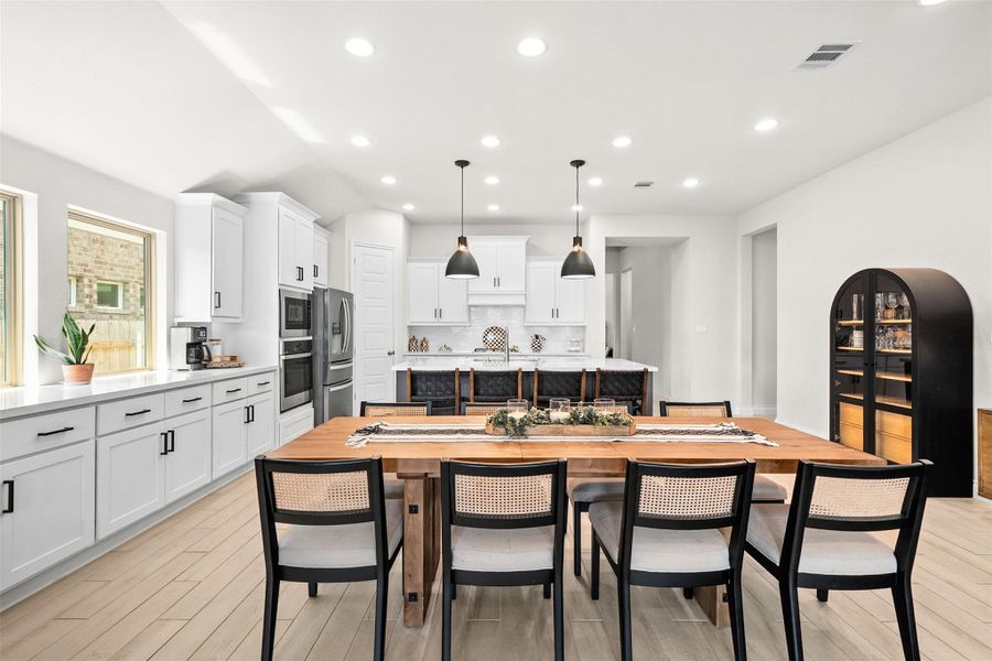 Furnished interior view inside a new home in Santa Rita Ranch 50', Liberty Hill (Image 24). Furnished interior view inside a new home in Santa Rita Ranch 50', Liberty Hill (Image 24).