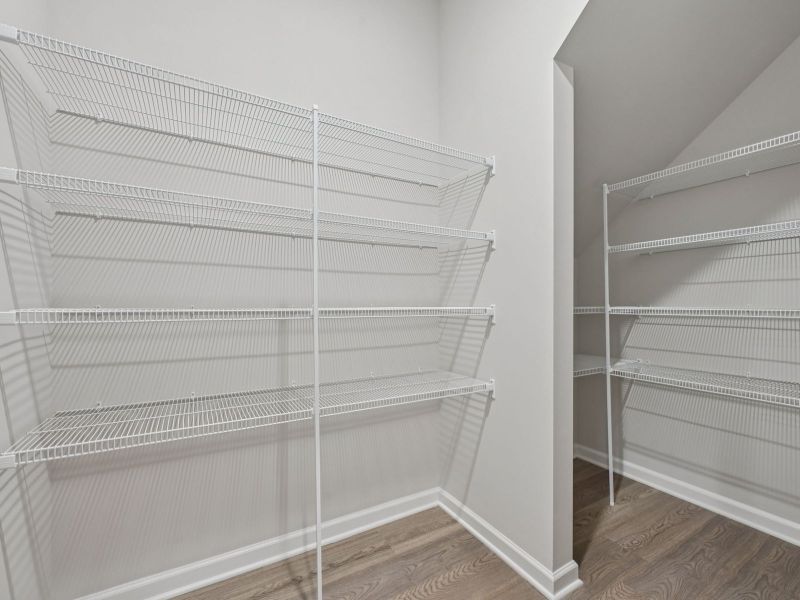 Spacious, unfurnished interior of a new home in Oakwood, Mebane (Image 10).