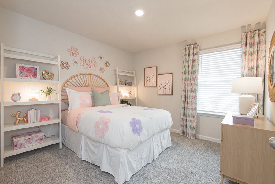 Furnished interior view inside a new home in Ivey Township, Dallas (Image 17).