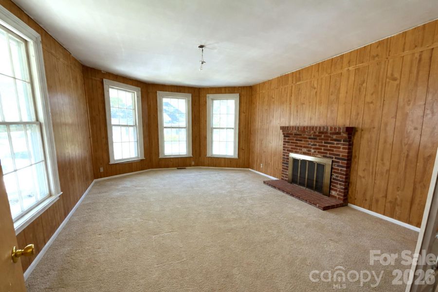 Image 14 of a home in .