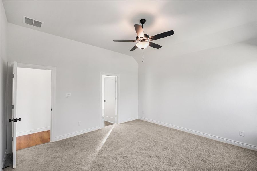 Spacious, unfurnished interior of a new home in Lexington Heights, Willis (Image 24). Spacious, unfurnished interior of a new home in Lexington Heights, Willis (Image 24).