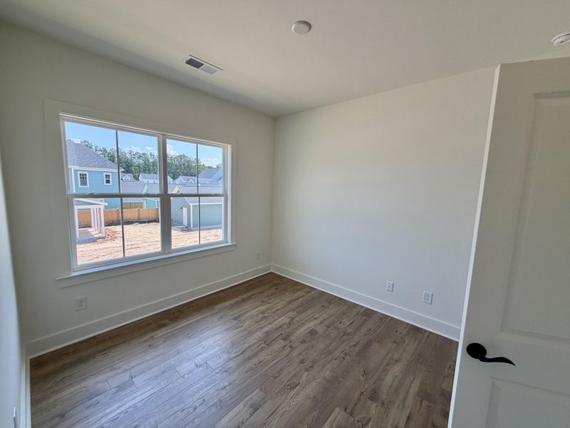 Spacious, unfurnished interior of a new home in , Summerville (Image 19).