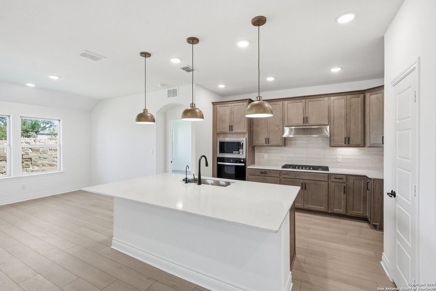 Furnished interior view inside a new home in Davis Ranch, San Antonio (Image 9). Furnished interior view inside a new home in Davis Ranch, San Antonio (Image 9).