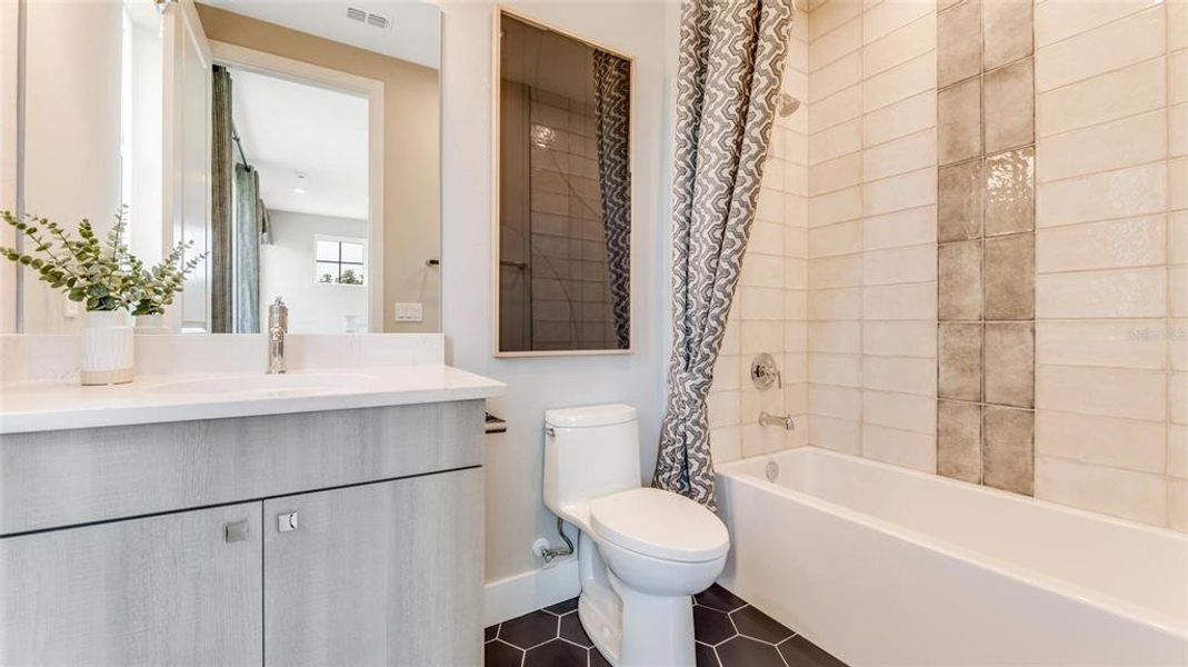 Furnished interior view inside a new home in Cresswind DeLand, Deland (Image 7). Furnished interior view inside a new home in Cresswind DeLand, Deland (Image 7).