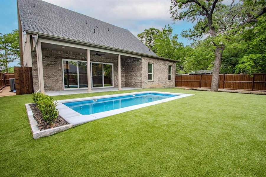Exterior details and patio area of a home in , North Richland Hills (Image 25).