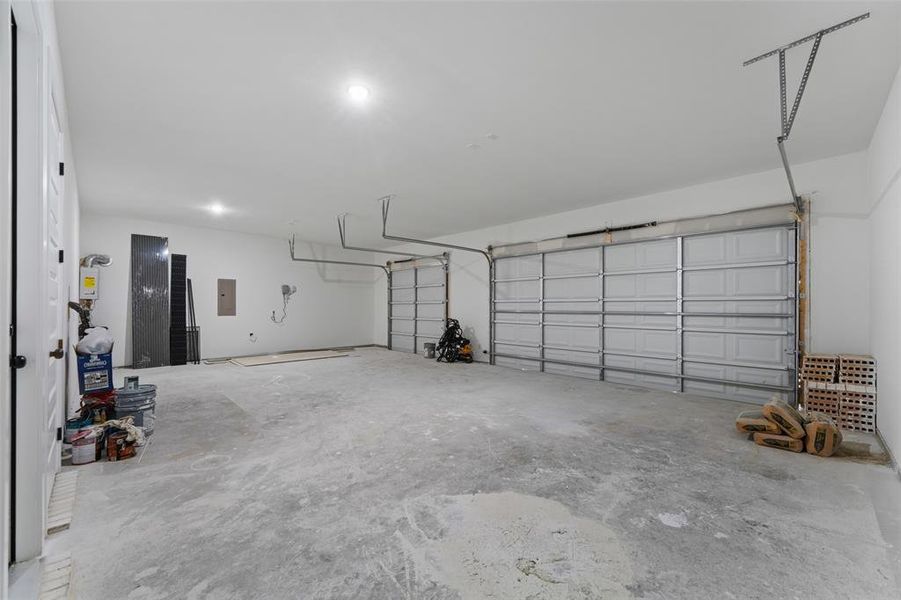 Spacious, unfurnished interior of a new home in , Forney (Image 37).