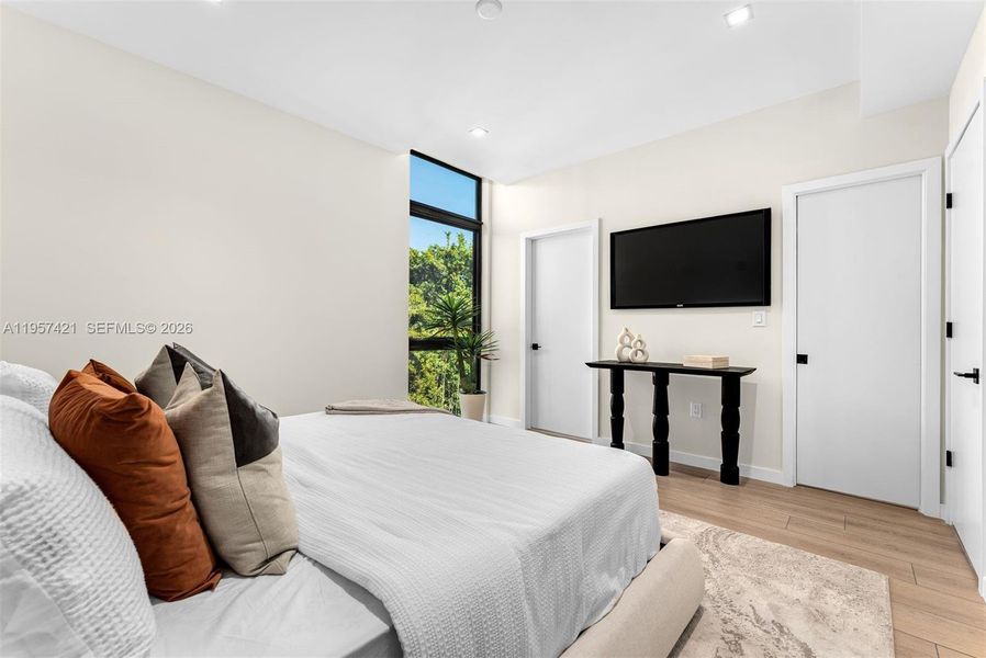 Furnished interior view inside a new home in , Miami (Image 19).