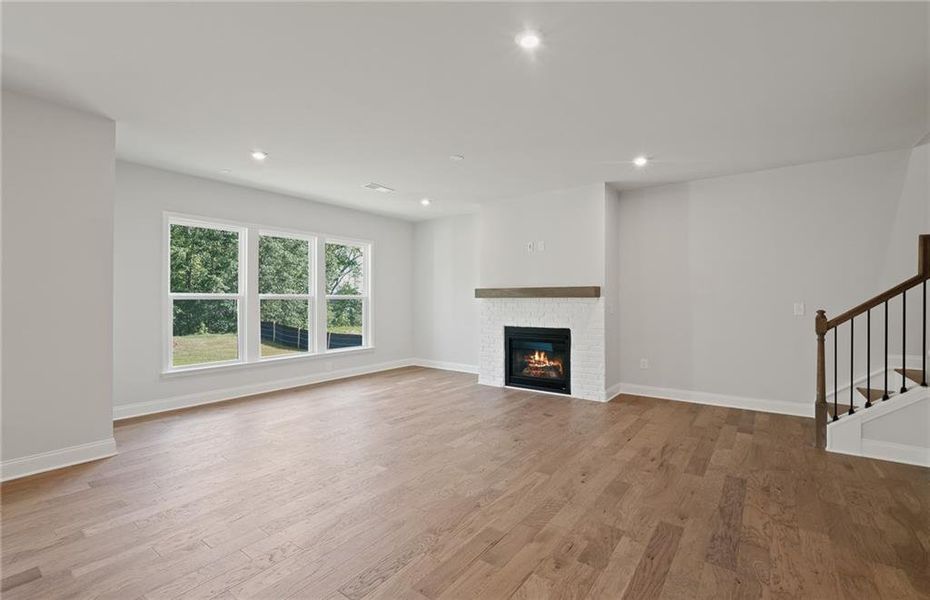 Spacious, unfurnished interior of a new home in Creekside at Skelton, Hoschton (Image 11).